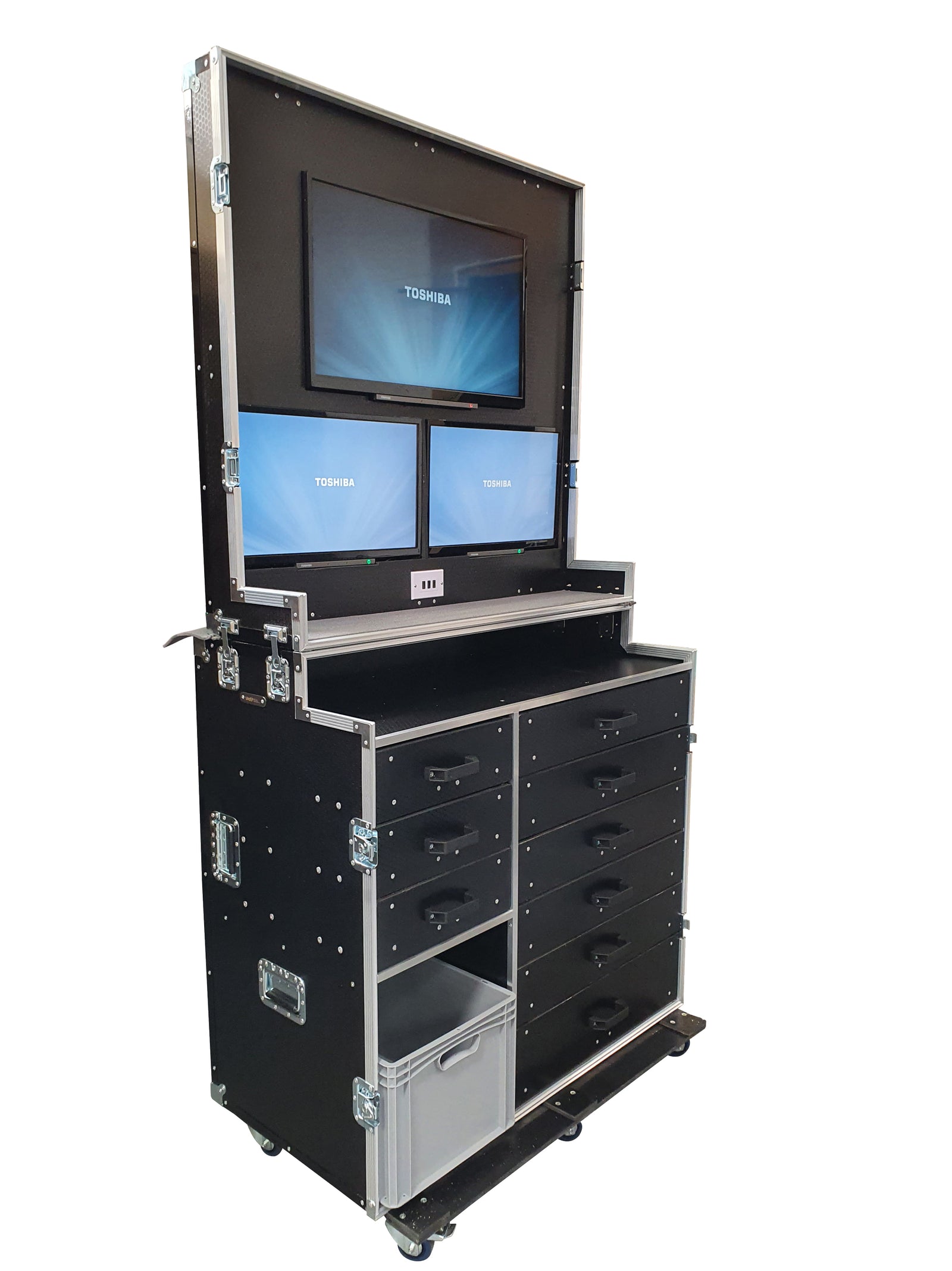 Data Station Case - 3 Monitors - VME-Data4 view 6