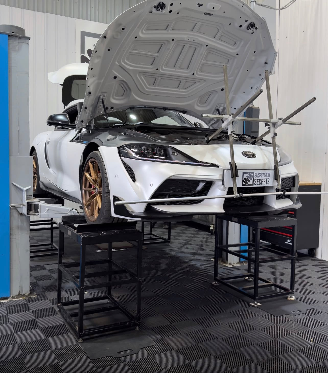 Wheel Alignment Pad Leveller Extension Tables With 4 Roll Off Pad Levellers view 8