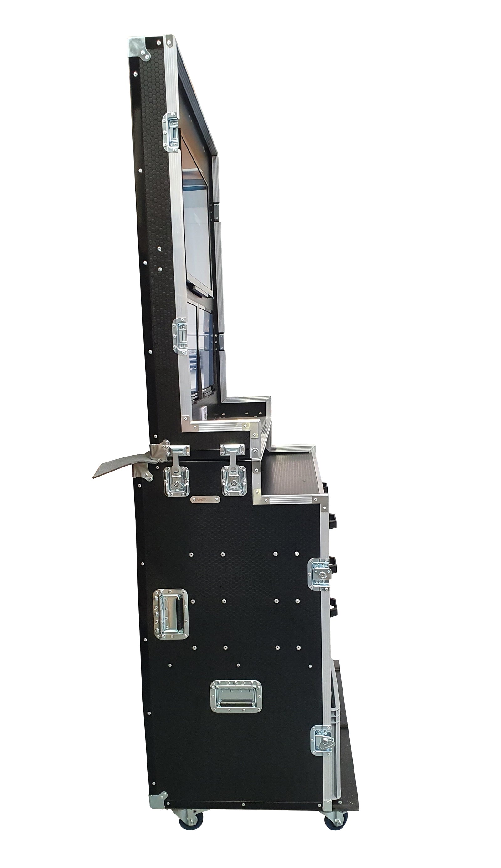 Data Station Case - 3 Monitors - VME-Data4 view 5