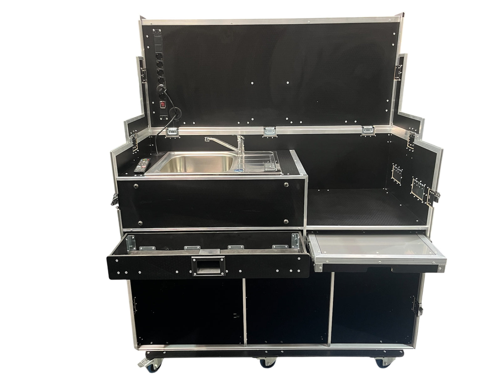 Hospitality Flight Case With Sink & 40" Smart TV - VME-HC28 view 2