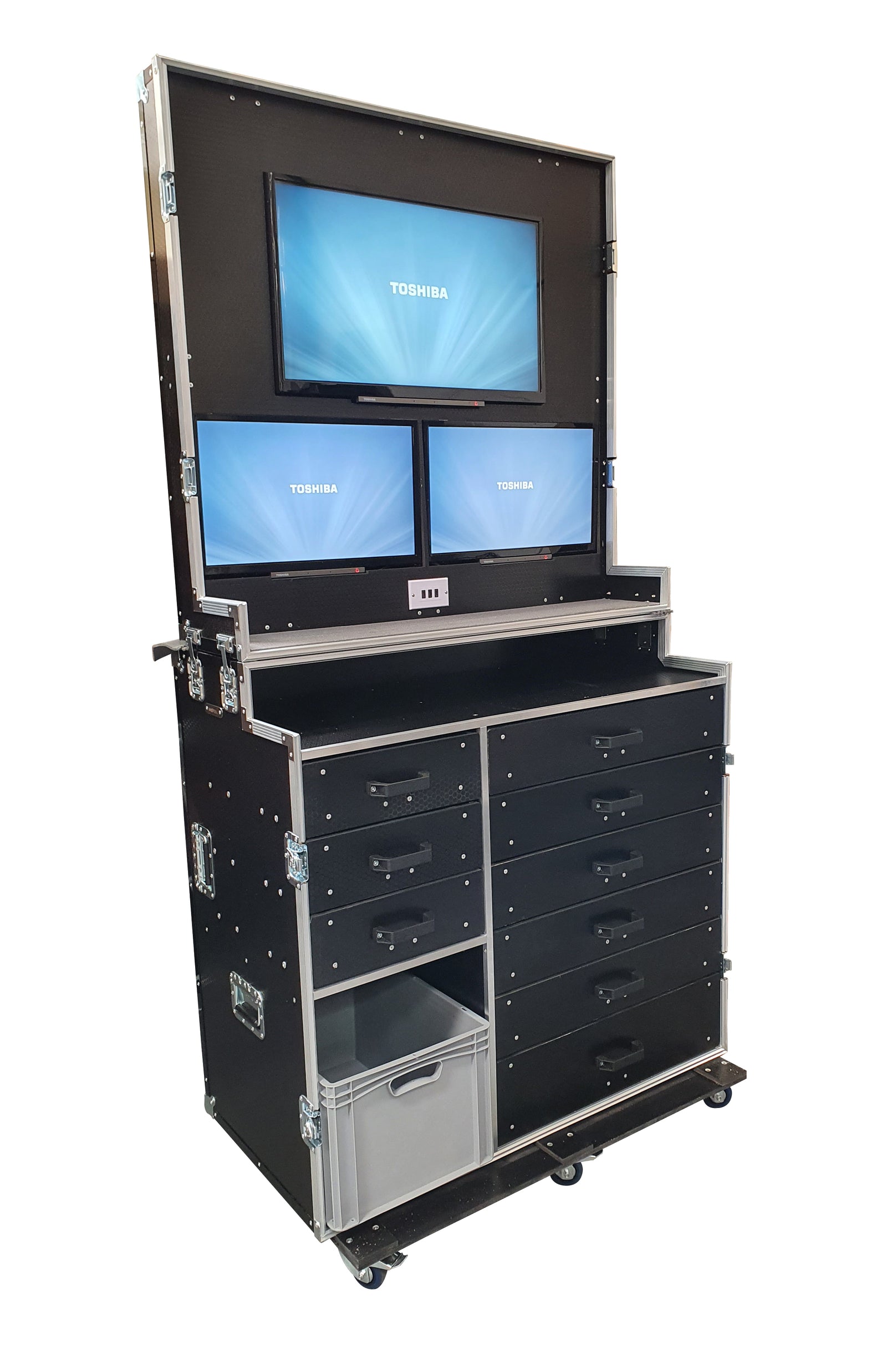 Data Station Case - 3 Monitors - VME-Data4