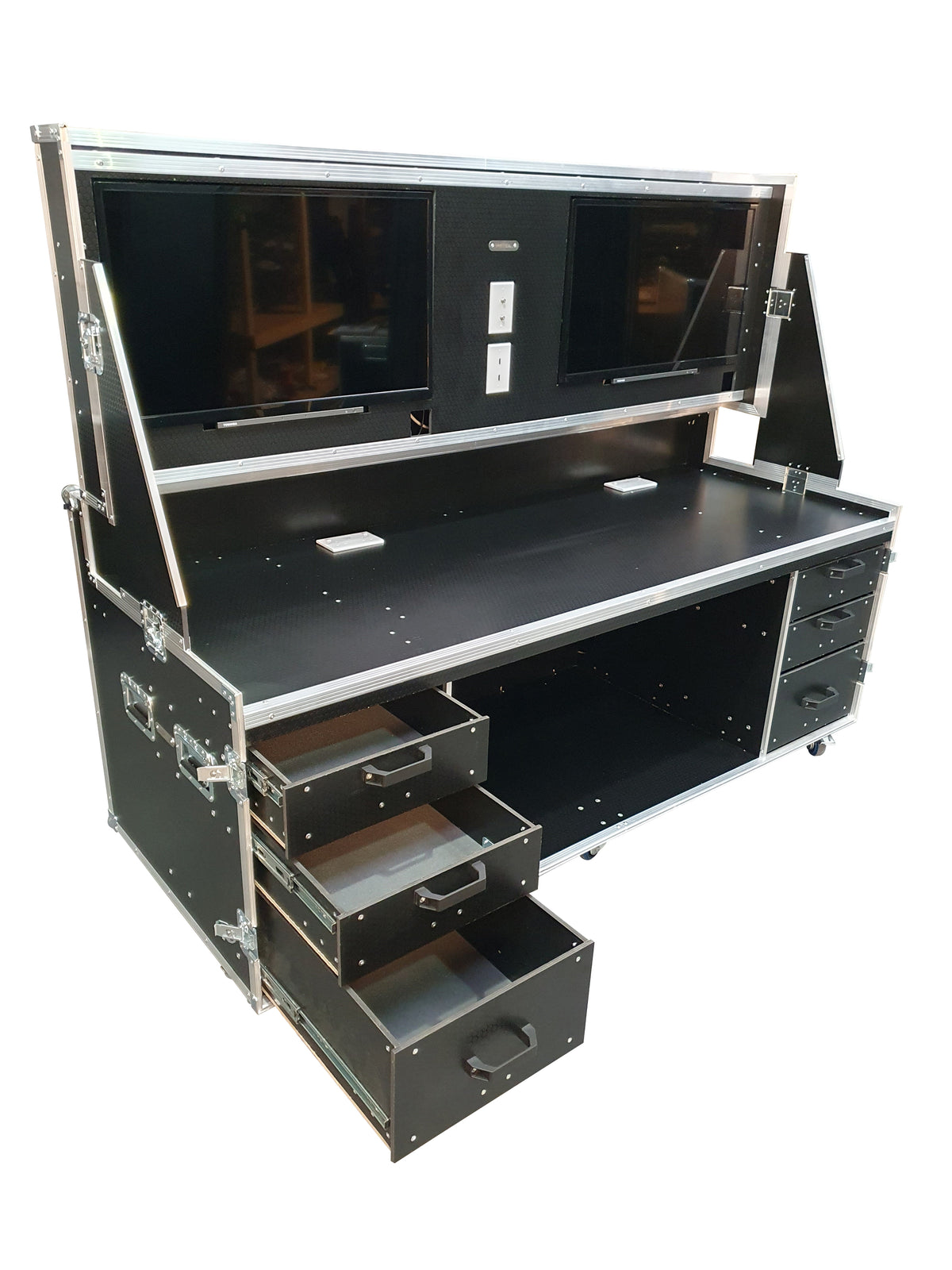 32" Data Station Flight Case - VME-Data17