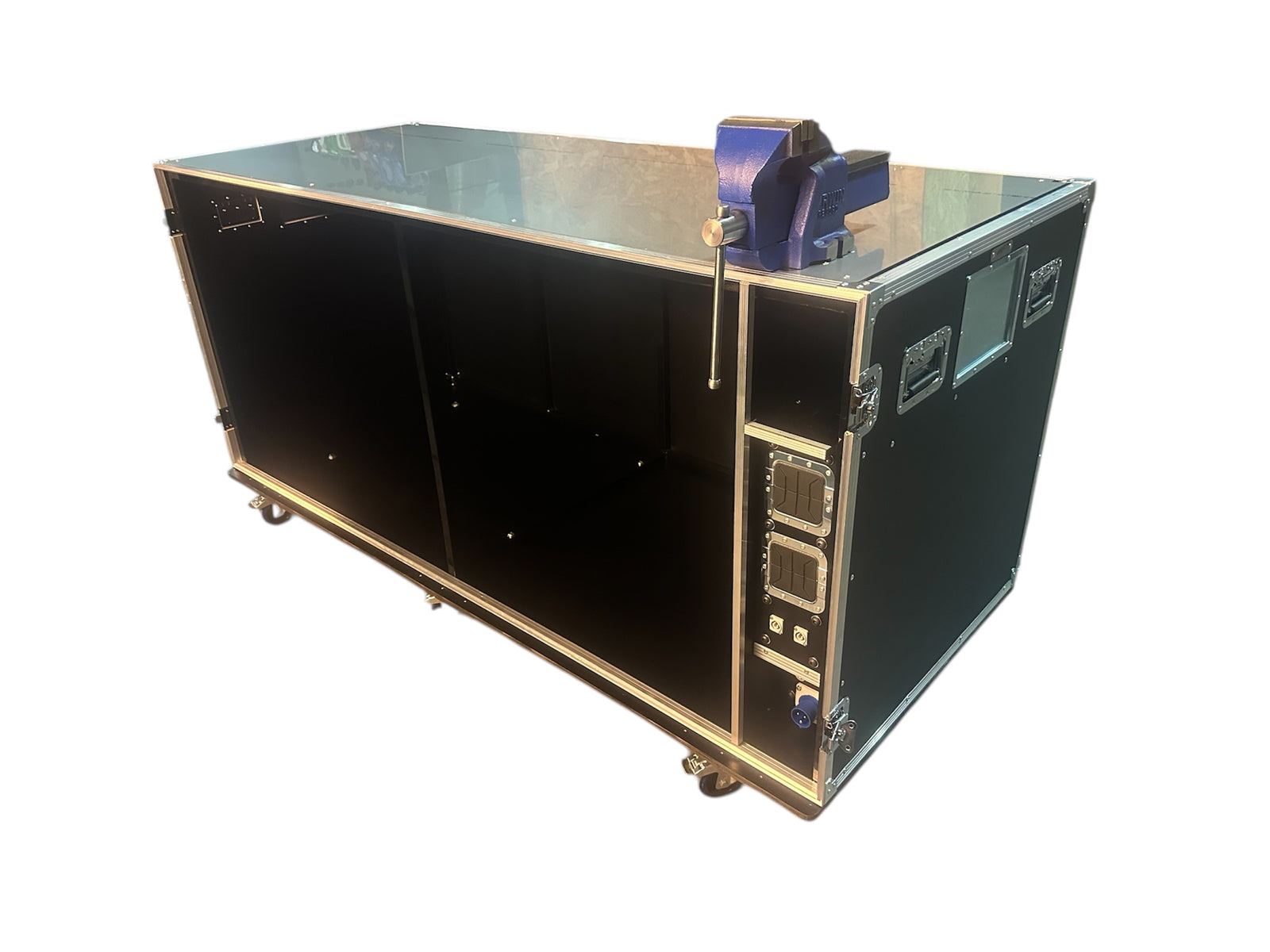 Large Freight /Storage Case With Air/Power/Vice - VME-Custom12B view 2