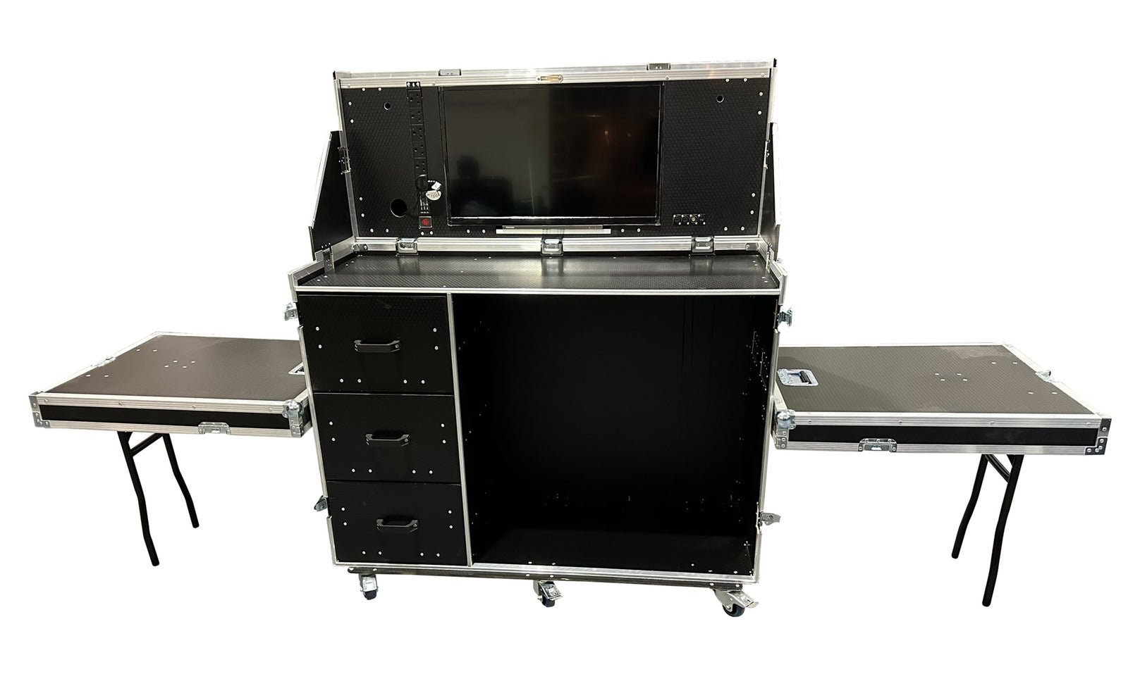 Data Station Flight Case With Single 32" Screen - VME-Data18
